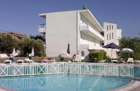 Alkmini Hotel Theológos Eksteriør billede